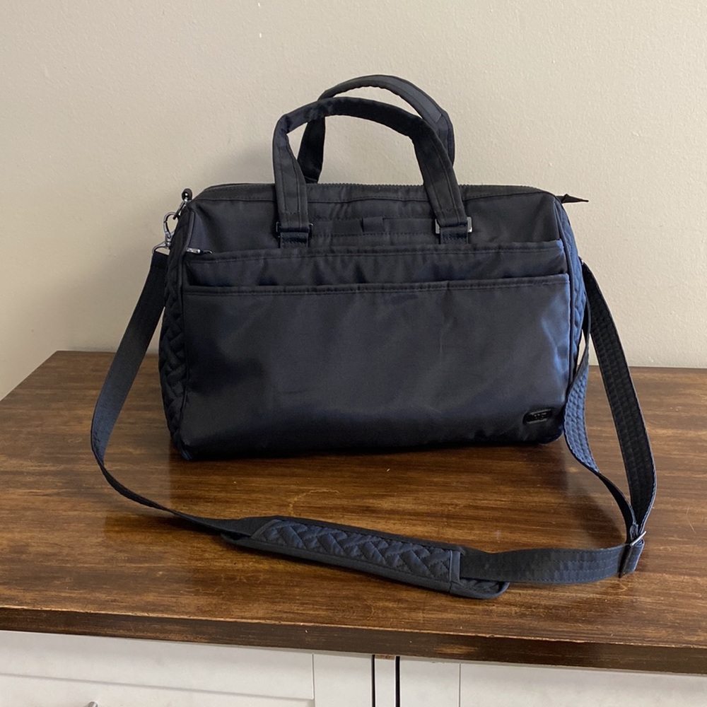 Lug minibus travel bag. Black.